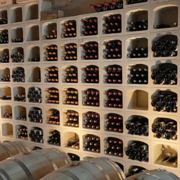 Weinregale aus Stein